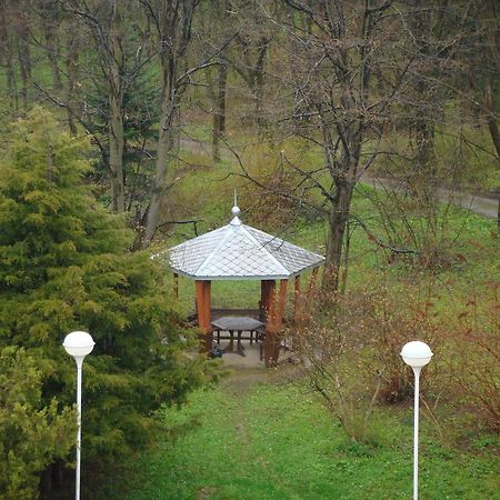 Балнеохотел "Люляци" Vrabtsite Extérieur photo