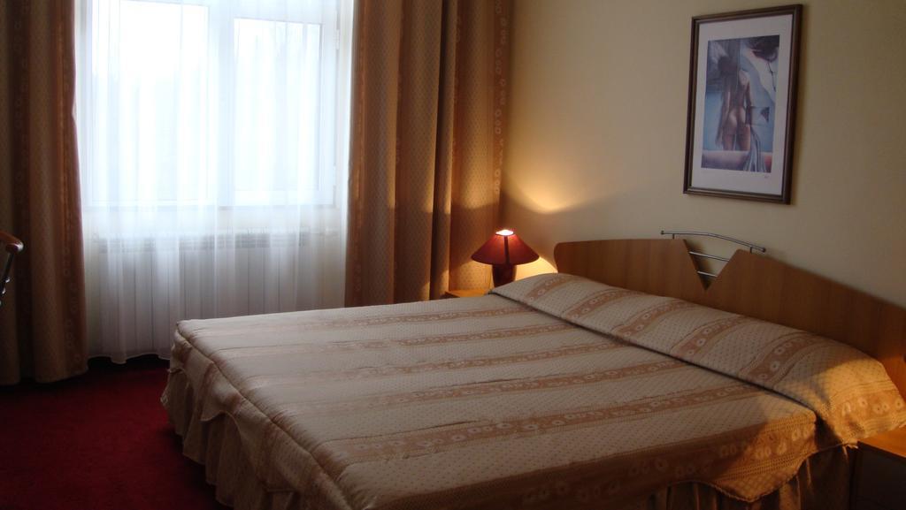 Балнеохотел "Люляци" Vrabtsite Chambre photo