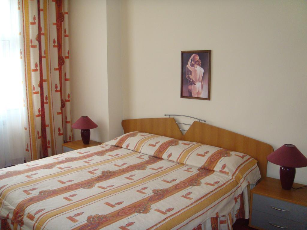 Балнеохотел "Люляци" Vrabtsite Chambre photo